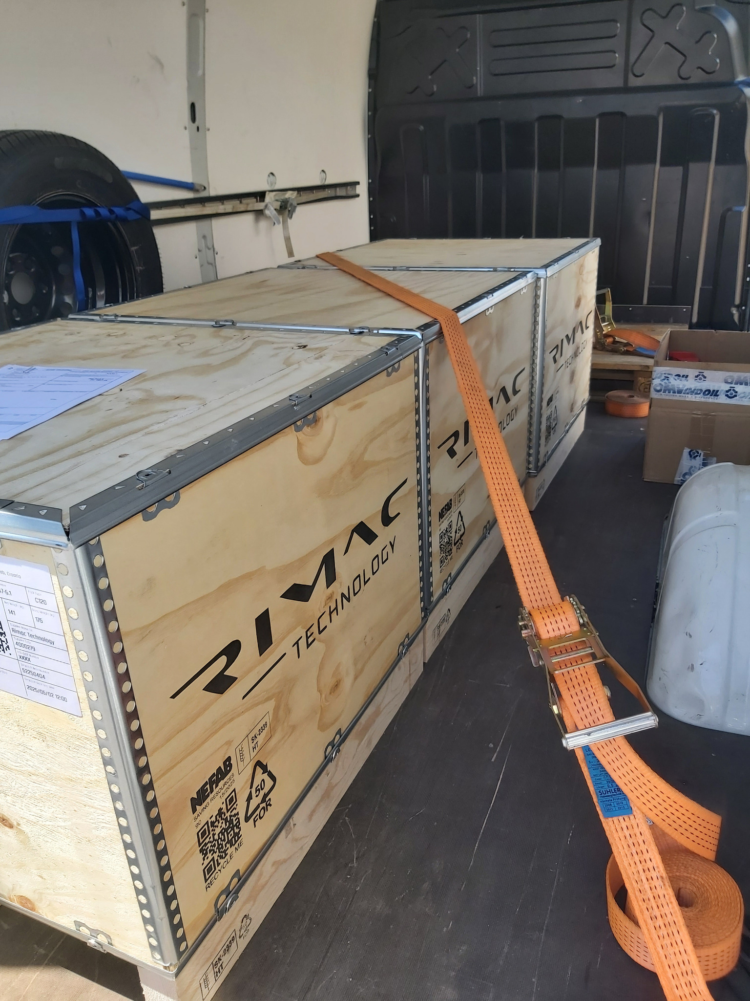 Prijevoz industrijskih sanduka Filmar Cargo