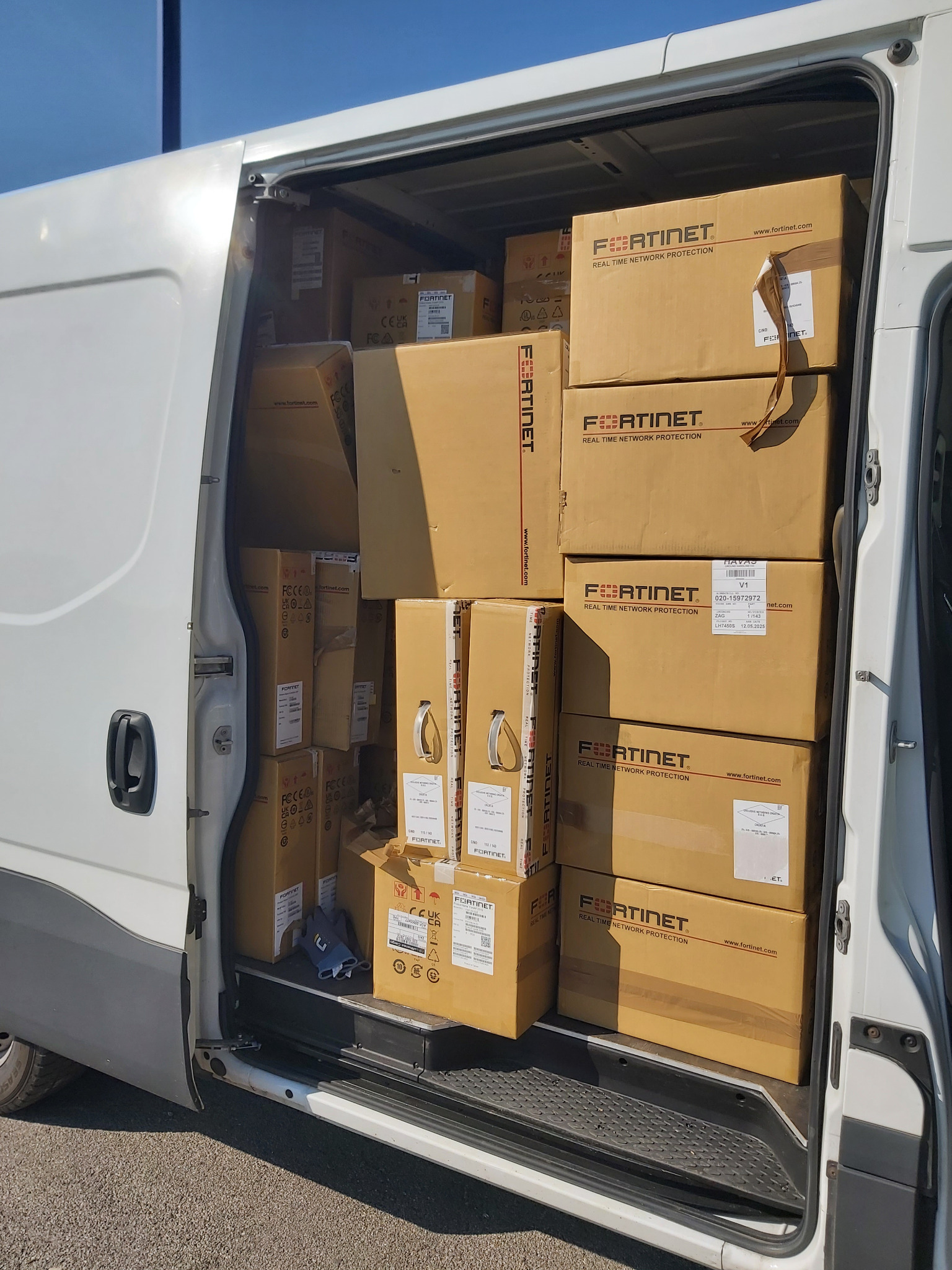 Dostava elektroničke opreme Filmar Cargo
